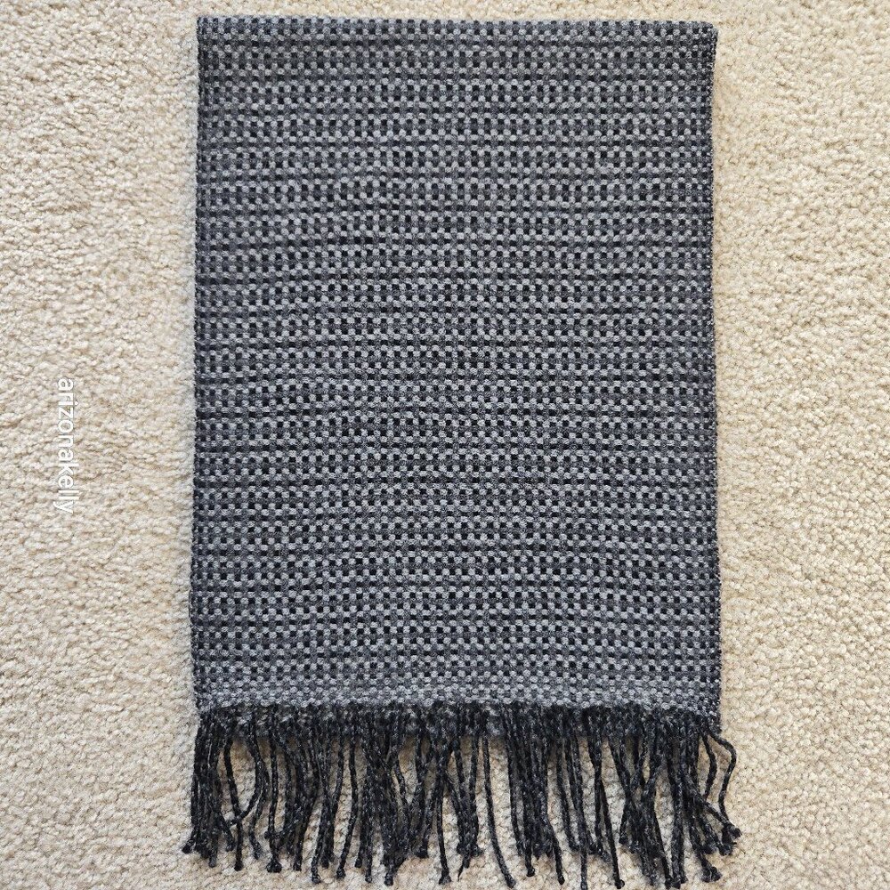 NWOT J. McLaughlin Cashmere Scarf Woven Basketweave Black, White & Grey